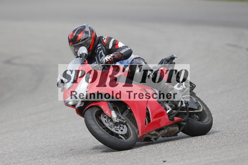 /09 19.04.2026  Caremotion get faster ADR/Gruppe gruen/42